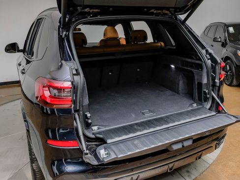 Used 2023 BMW X5 sDrive40i w/ M Sport Package RWD image 58