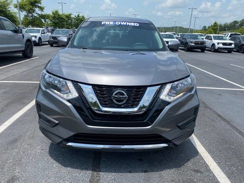 Used 2018 Nissan Rogue S FWD image 2