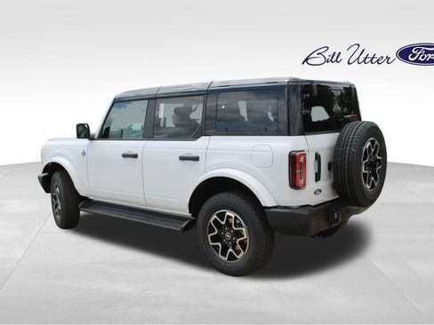 New 2026 Ford Bronco Outer Banks AWD/4WD image 4