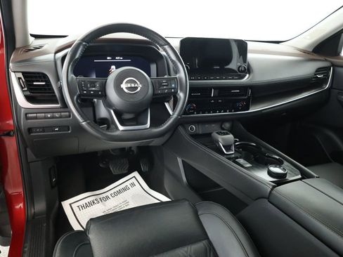 Used 2022 Nissan Rogue Platinum w/ Head-Up Display Package image 11