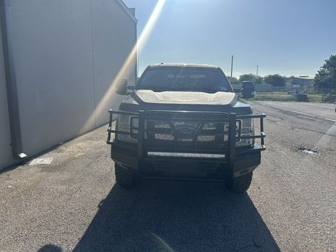 Used 2017 Ford F250 Lariat w/ FX4 Off-Road Package AWD/4WD image 2