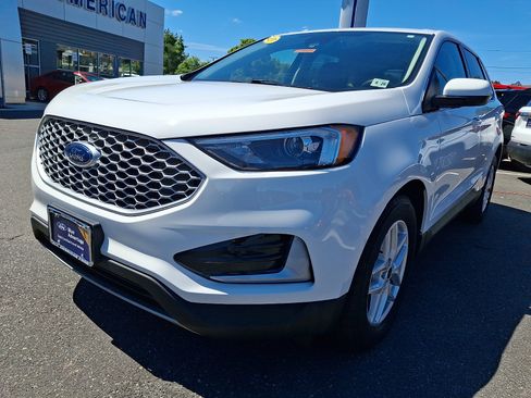 Certified 2023 Ford Edge SEL AWD/4WD image 4