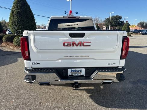 Used 2022 GMC Sierra 1500 SLT w/ SLT Convenience Package image 3