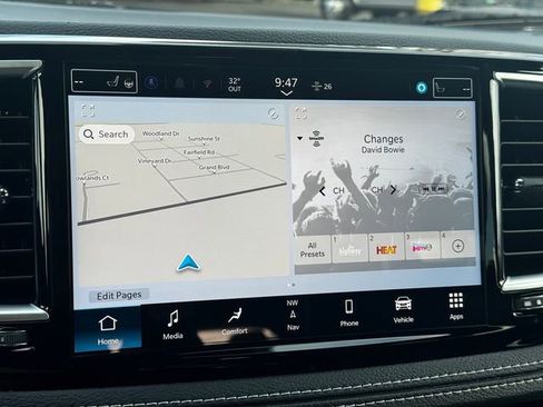 New 2026 Chrysler Pacifica Limited FWD image 30