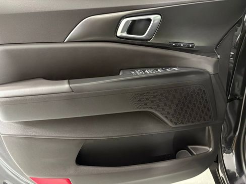 New 2026 Kia Carnival SX w/ SX Dark Edition Package FWD image 14