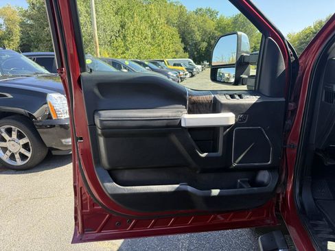 Used 2019 Ford F250 Lariat w/ Lariat Ultimate Package AWD/4WD image 24