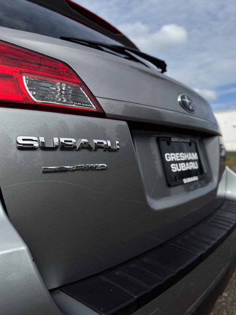 Used 2011 Subaru Outback 2.5i Premium AWD/4WD image 41