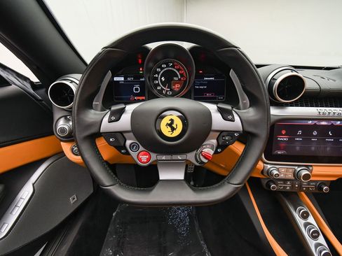 Certified 2019 Ferrari Portofino image 14