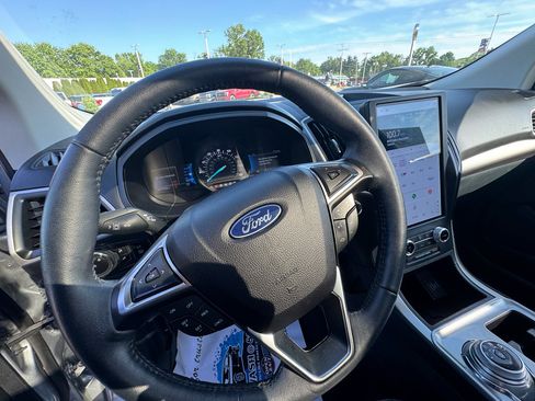 Certified 2023 Ford Edge SEL w/ Convenience Package AWD/4WD image 32
