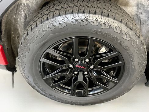 Used 2023 GMC Sierra 1500 Elevation AWD/4WD image 11
