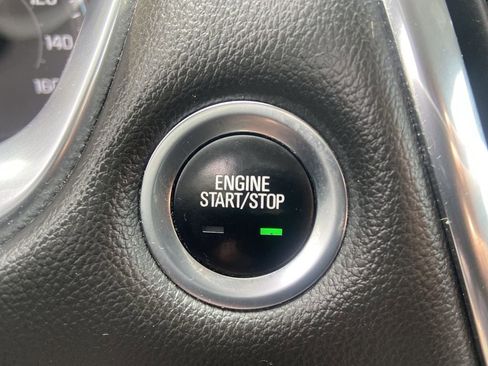 Certified 2020 Chevrolet Traverse LT AWD/4WD image 17