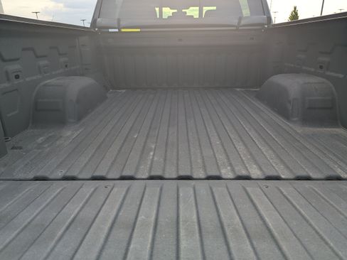 Used 2019 GMC Sierra 1500 SLE w/ SLE Convenience Package AWD/4WD image 33