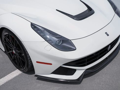 Used 2015 Ferrari F12 Berlinetta RWD image 27