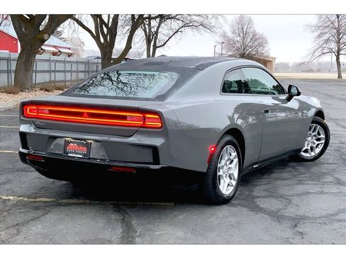 Used 2025 Dodge Charger R/T w/ Quick Order Package 25M R/T image 15