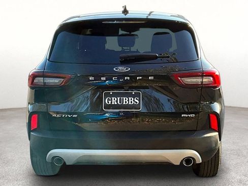 Used 2025 Ford Escape Active AWD/4WD image 5