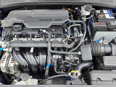 Used 2026 Hyundai Elantra SE FWD image 27