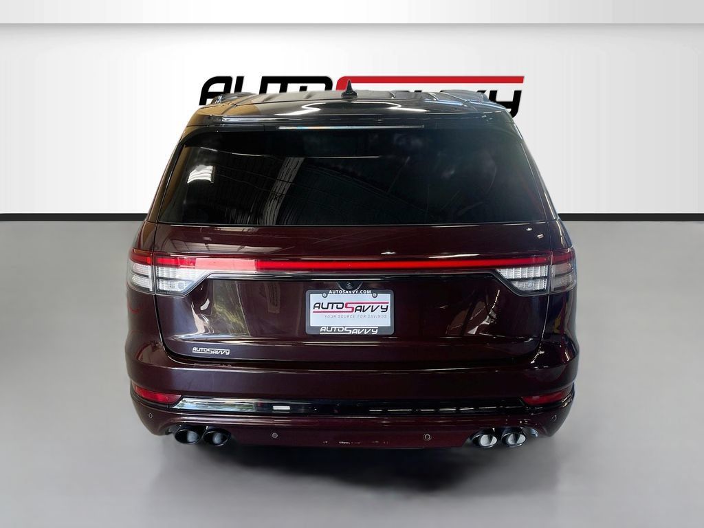 Used 2023 Lincoln Aviator Black Label AWD/4WD image 6