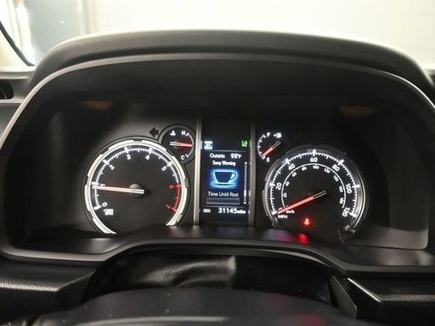 Used 2024 Toyota 4Runner TRD Off-Road image 13