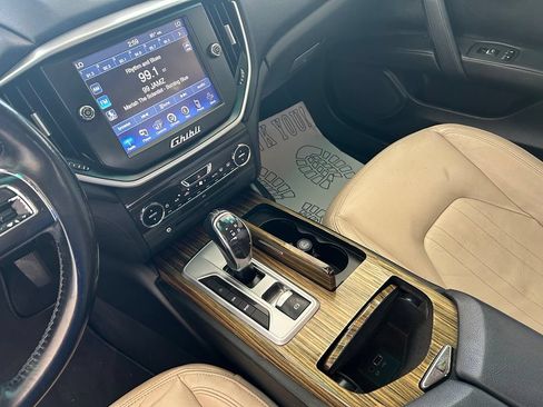 Used 2015 Maserati Ghibli RWD image 51