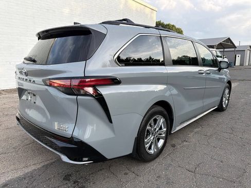 Used 2023 Toyota Sienna XSE AWD/4WD image 2