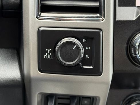 Used 2019 Ford F350 Lariat w/ Chrome Package AWD/4WD image 13