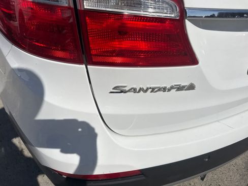 Used 2016 Hyundai Santa Fe SE w/ Option Group 03 AWD/4WD image 12