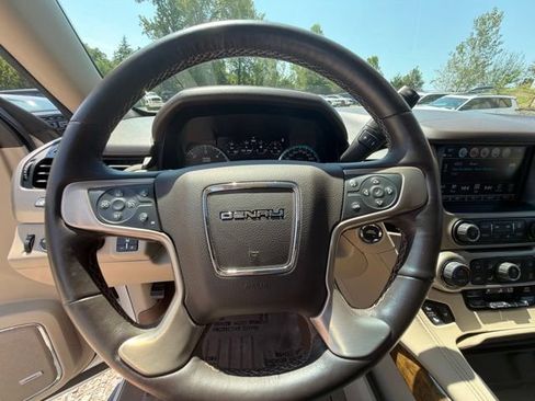Used 2017 GMC Yukon Denali w/ Open Road Package AWD/4WD image 30