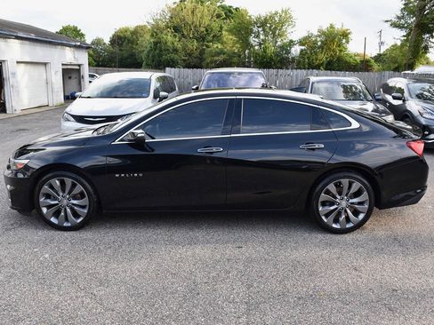 Used 2016 Chevrolet Malibu Premier w/ Driver Confidence Package II FWD image 4