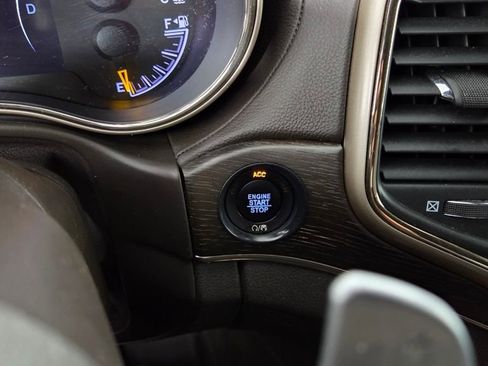 Used 2017 Jeep Grand Cherokee Summit image 22