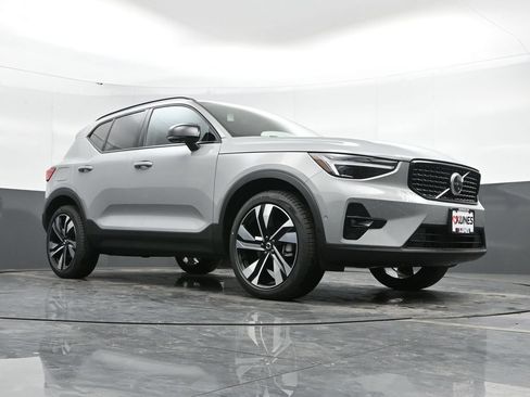 Used 2025 Volvo XC40 B5 Ultra w/ Climate Package AWD/4WD image 51