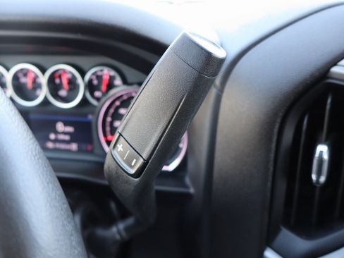 Used 2021 Chevrolet Silverado 1500 Custom Trail Boss w/ Safety Confidence Package image 8