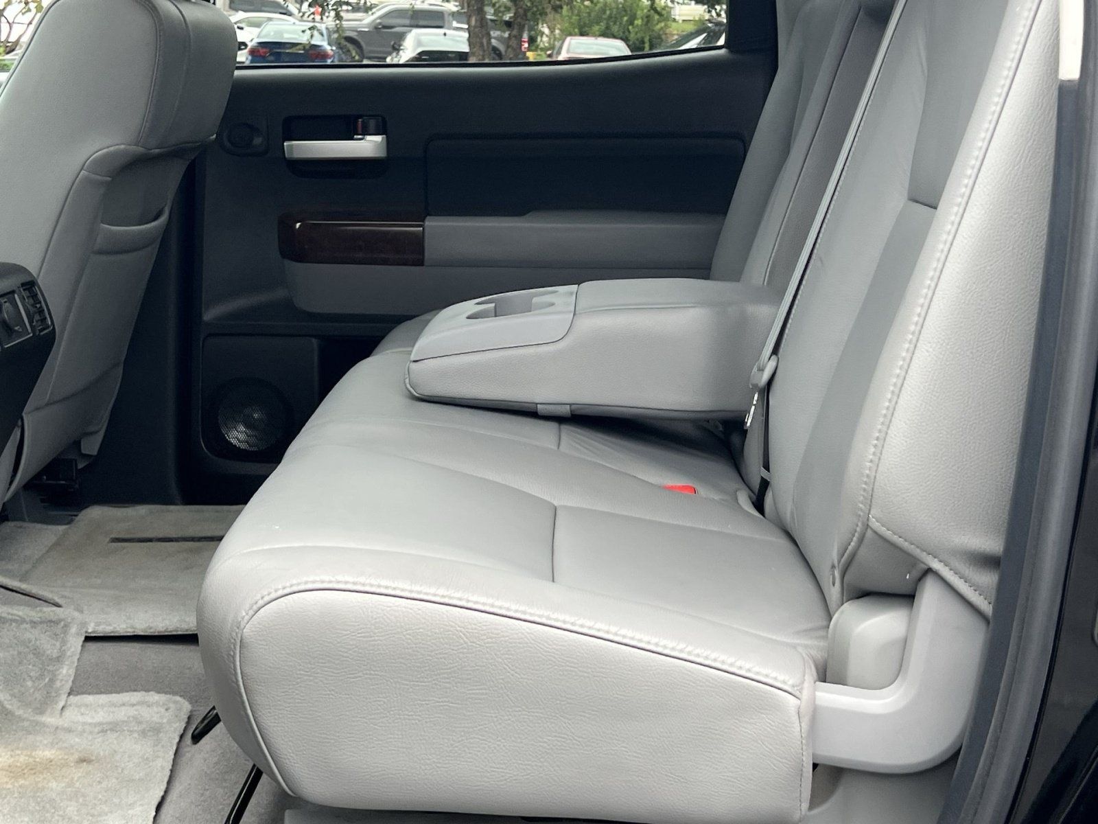 Used 2011 Toyota Tundra Limited w/ Memory Pkg AWD/4WD image 24
