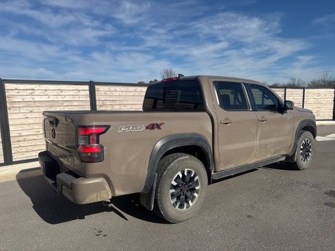 Used 2023 Nissan Frontier PRO-4X w/ Pro Convenience Package image 6