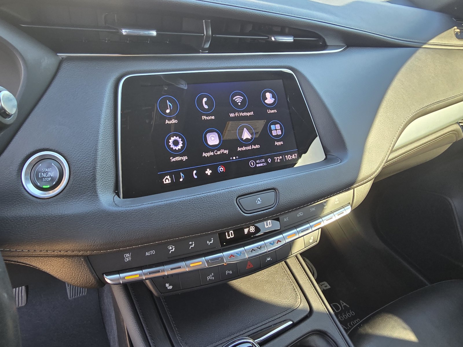 Used 2022 Cadillac XT4 Premium Luxury w/ Enhanced Visibility Package AWD/4WD image 22