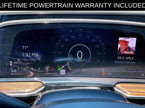 Used 2024 Cadillac Escalade Luxury RWD image 28