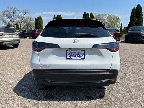 Used 2025 Honda HR-V LX image 4