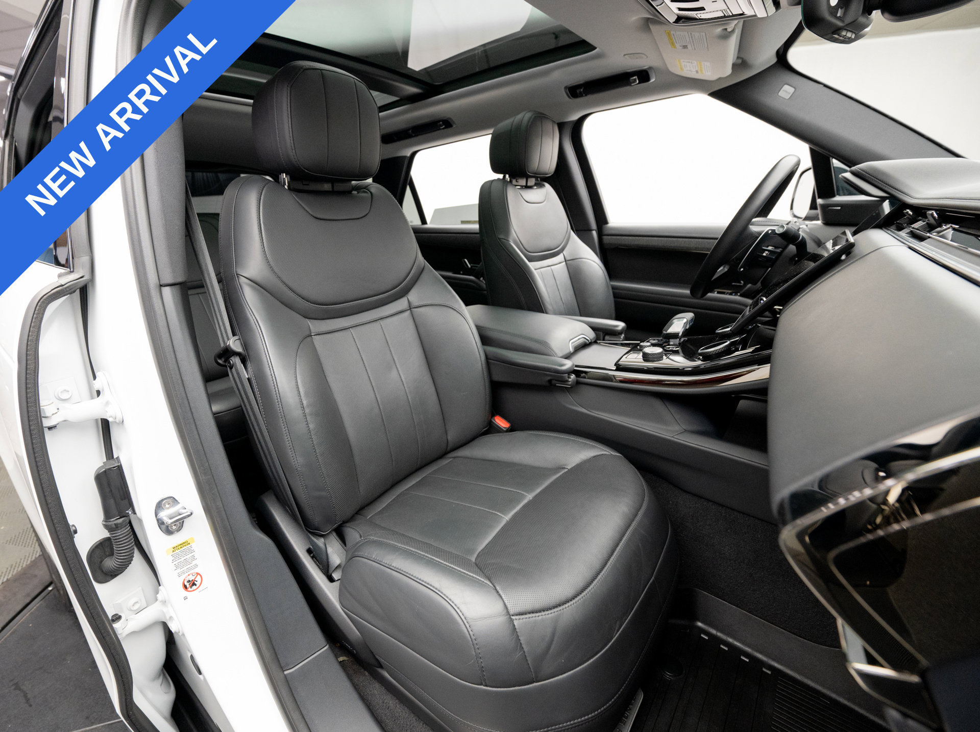 Used 2023 Land Rover Range Rover Sport SE AWD/4WD image 15