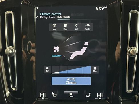 Used 2021 Volvo XC40 T4 R-Design w/ Climate Package image 21