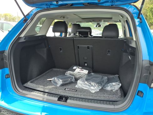 New 2026 Volkswagen Taos SE AWD/4WD image 9