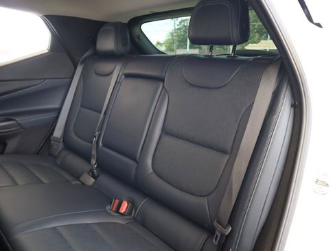 Used 2022 Chevrolet Bolt EUV Premier w/ Launch Edition FWD image 21