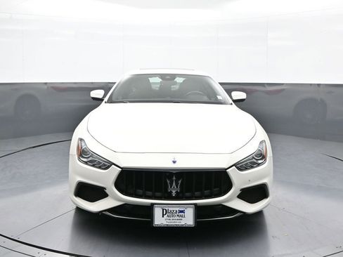 Used 2022 Maserati Ghibli Modena image 2