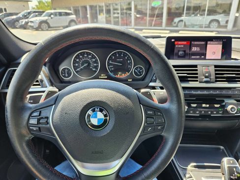 Used 2018 BMW 330i xDrive Sedan w/ Convenience Package image 11