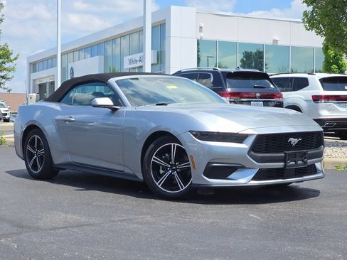 Used 2025 Ford Mustang Premium RWD image 25