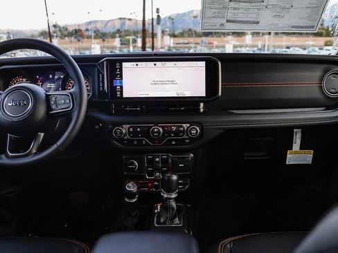 New 2026 Jeep Gladiator Mojave image 13