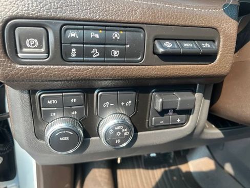 Used 2023 GMC Yukon Denali w/ LPO, Floor Liner Package AWD/4WD image 16