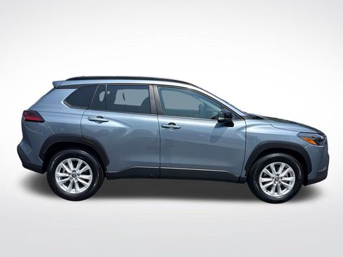 Used 2026 Toyota Corolla Cross LE AWD/4WD image 6