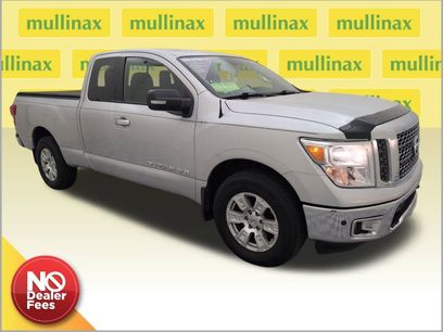 Used 2018 Nissan Titan SV w/ SV Convenience Package