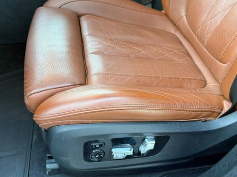 Used 2023 BMW X6 xDrive40i w/ Executive Package image 36