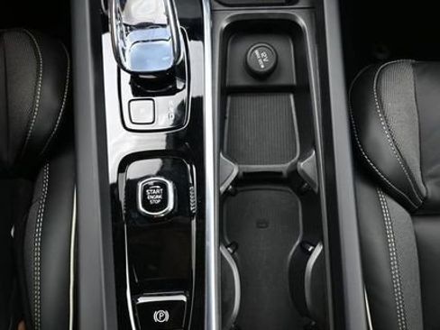 Used 2024 Volvo S60 B5 Plus w/ Climate Package FWD image 12