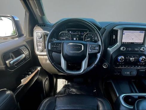 Used 2021 GMC Sierra 1500 Denali w/ Technology Package AWD/4WD image 9